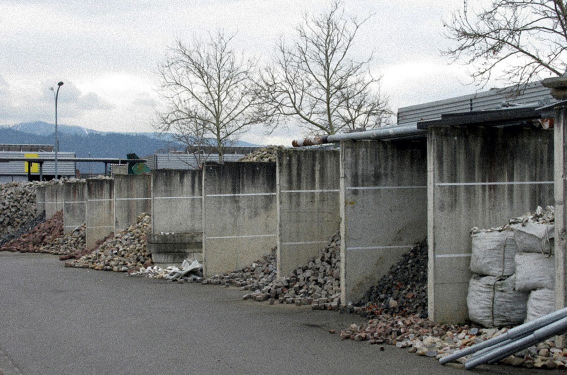 Steinlager auf dem Bauhof des Tiefbauamts Freiburg, Andreas Schwarzkopf, 2014, CC BY-SA 3.0